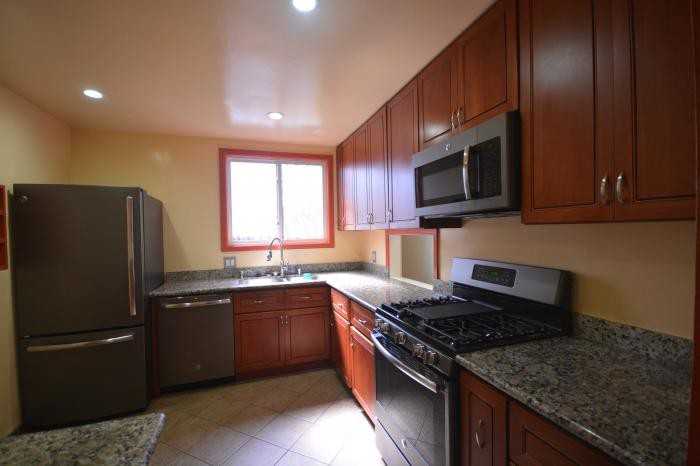 729 Skyline Drive - Photo 2 of 14