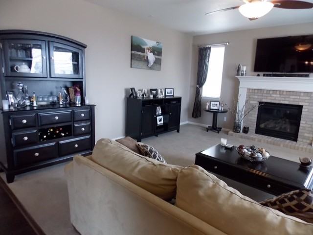 1474 Diamond Rim Dr - Photo 2 of 13