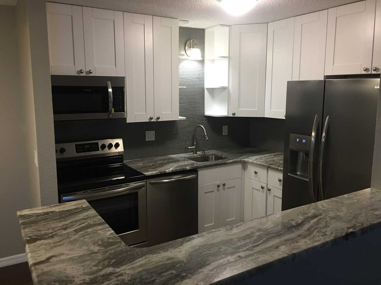 3259 Fox Chase Cir N - Photo 2 of 11