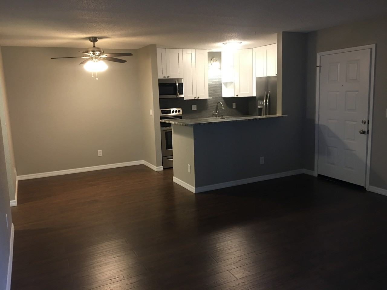 3259 Fox Chase Cir N - Photo 3 of 11