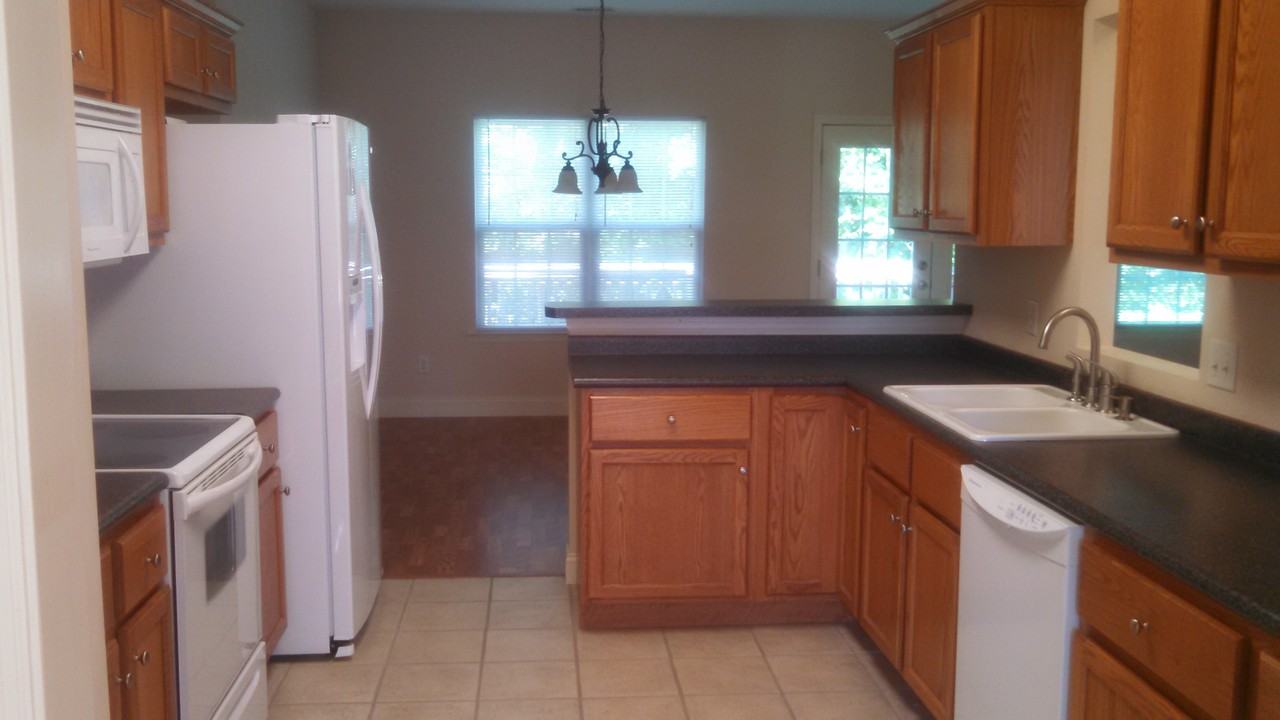 7317 Bushnell Ln - Photo 2 of 11