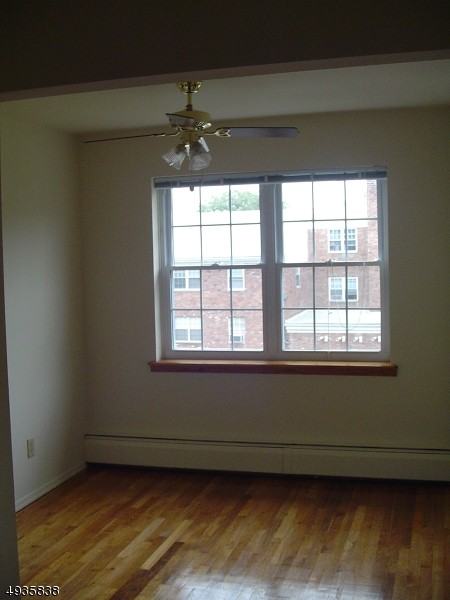 83B 83b Birch Road - Photo 2 of 7