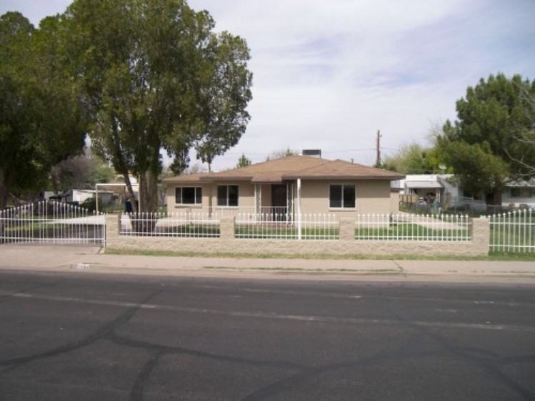 1134 W 2nd St - Photo 2 of 32