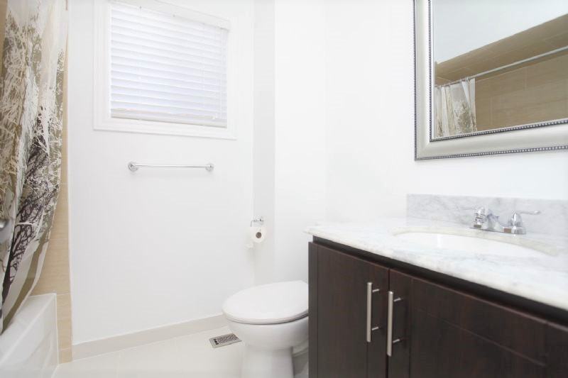 Bovaird Dr E & Kennedy Rd N - Photo 3 of 9