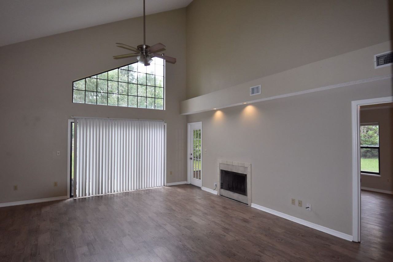 772 Hunt Club Trl - Photo 2 of 18
