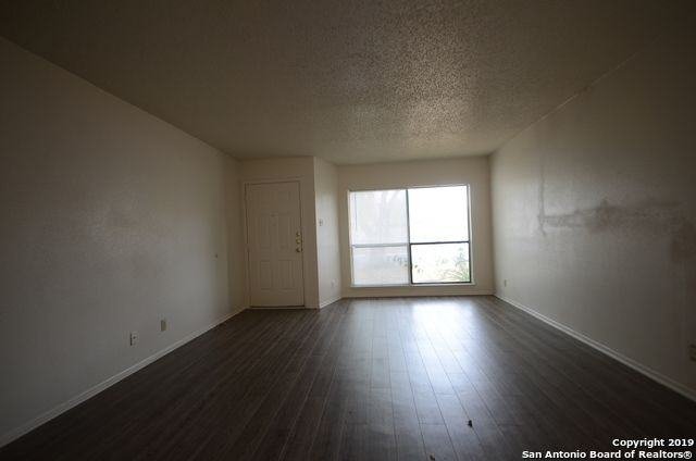 939 Hayloft Ln - Photo 2 of 11