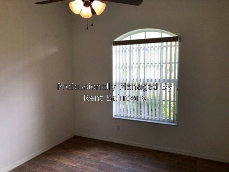 12713 Oak Hollow Ct. - Photo 3 of 15