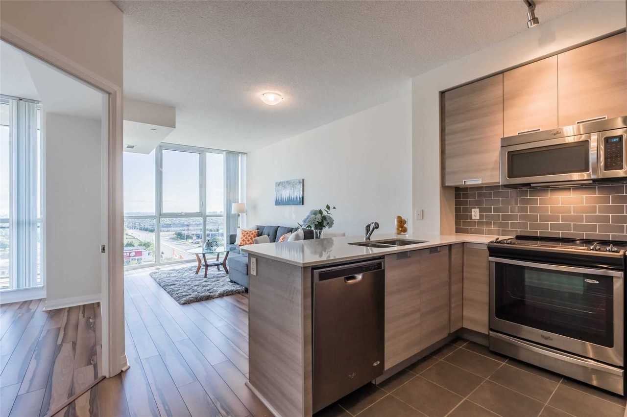 55 Eglinton Avenue West #1205