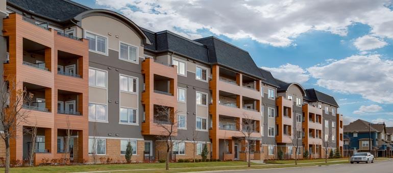 370 Quarry Way Southeast - Photo 2 of 5