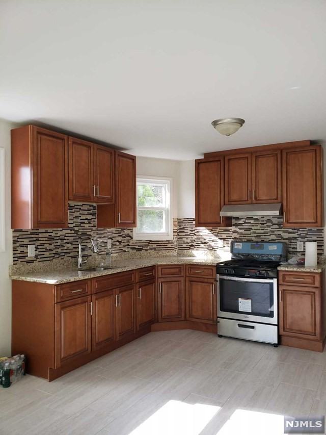 298 Morrissee Avenue - Photo 2 of 15