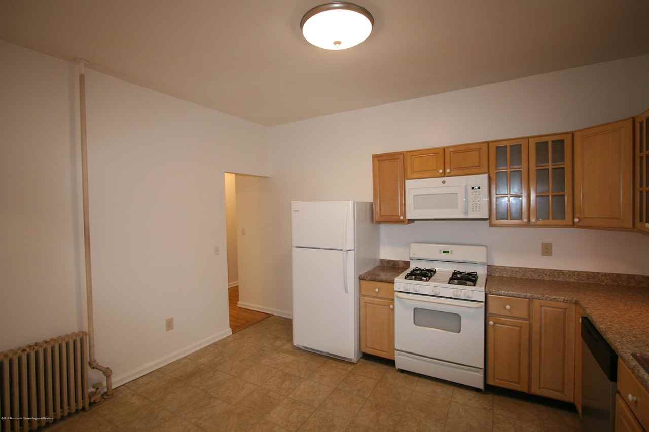 174 Broadway N - Photo 3 of 17