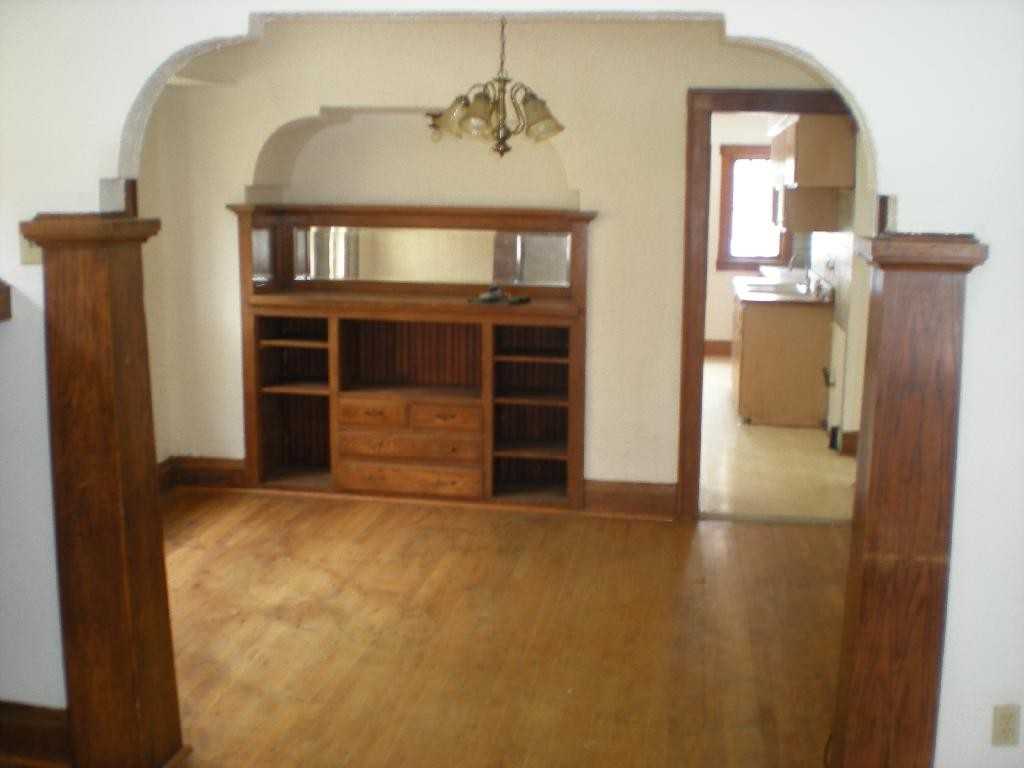 3263 N 41st St - Photo 3 of 8