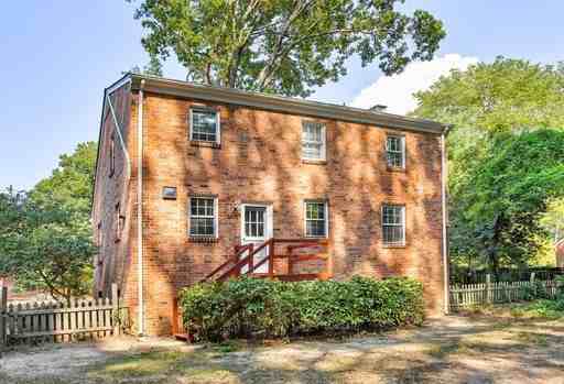 6731 Forest Hill Ave - Photo 3 of 24