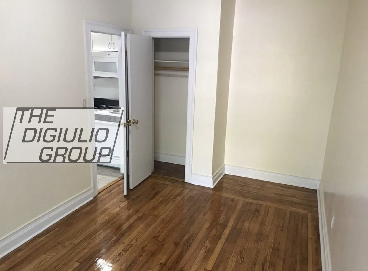 Post Ave & W 207th St #1H