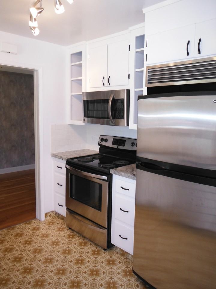 1535 Hamilton Avenue - Photo 3 of 23