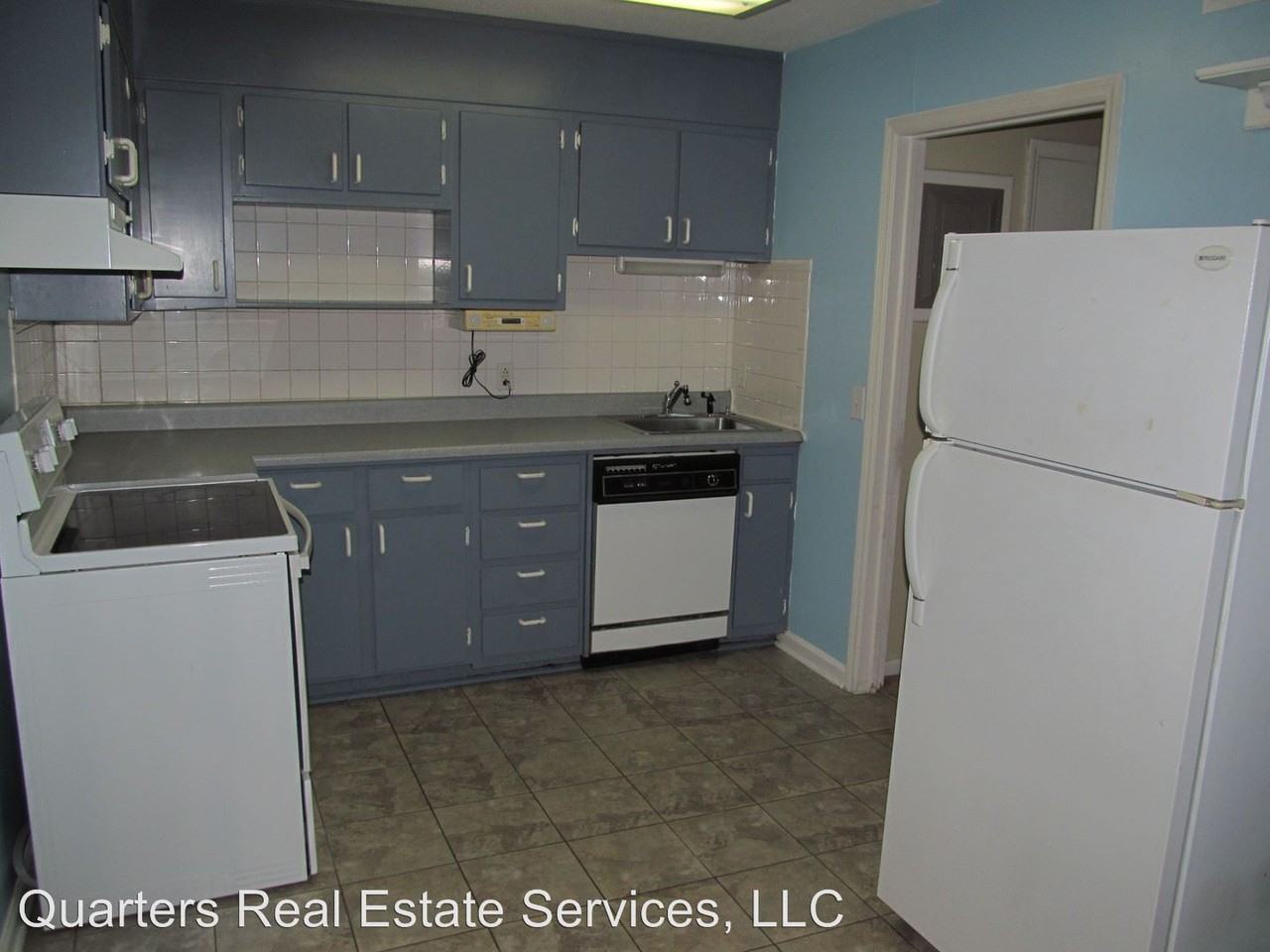 121 Vineyard Park Rd - Photo 2 of 11