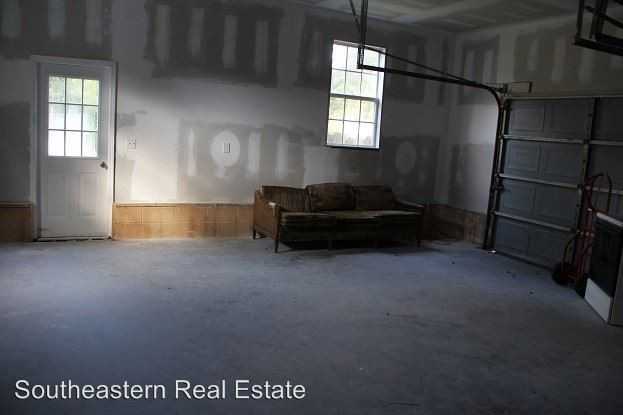 7784 Nc Hwy 53 E - Photo 3 of 10