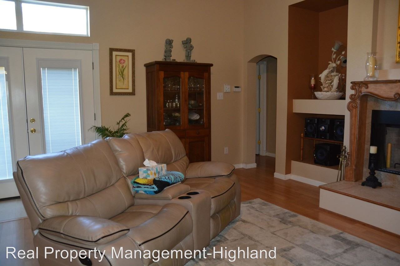 303 Mountain View - Photo 3 of 12