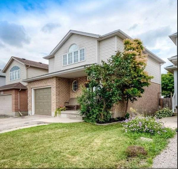 53 Bush Clover Crescent #10006 - Photo 2 of 6