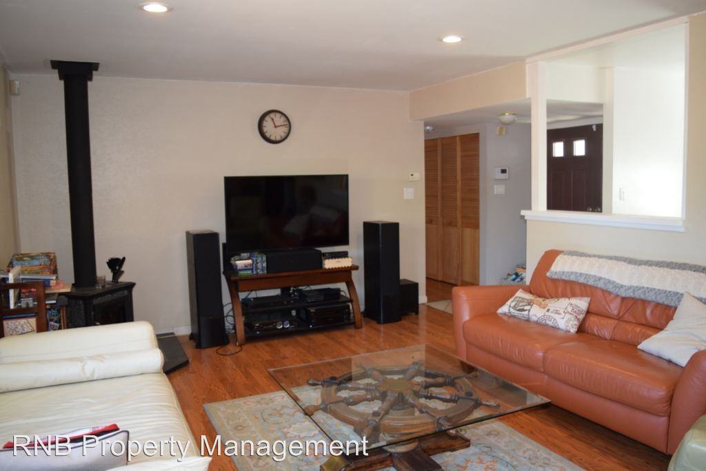 9139 Linda Rio Drive - Photo 3 of 21