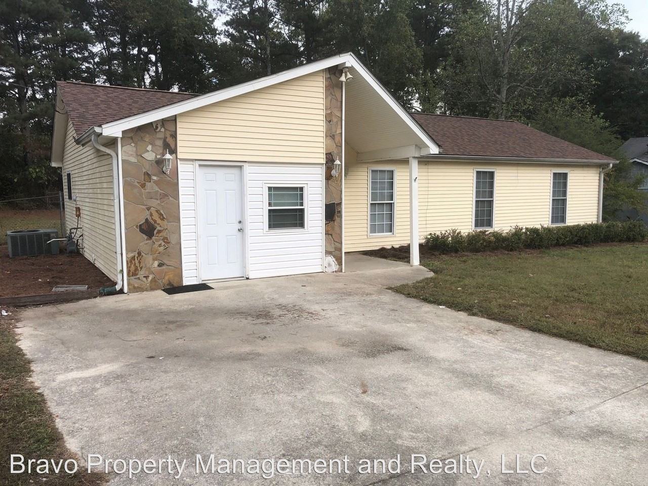 2936 Gwinnstone Circle - Photo 3 of 17