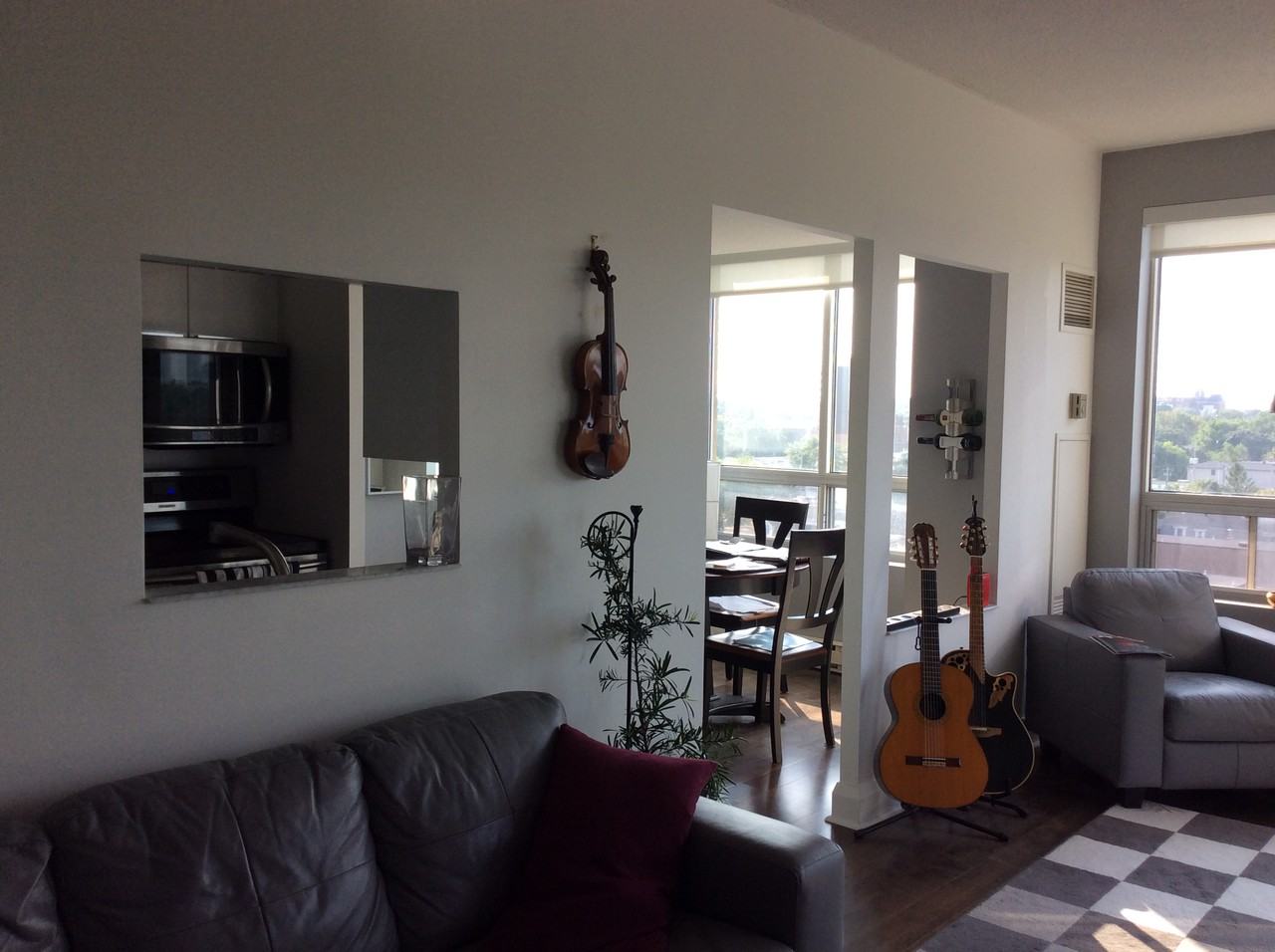 45 Holland Avenue #908 - Photo 3 of 10
