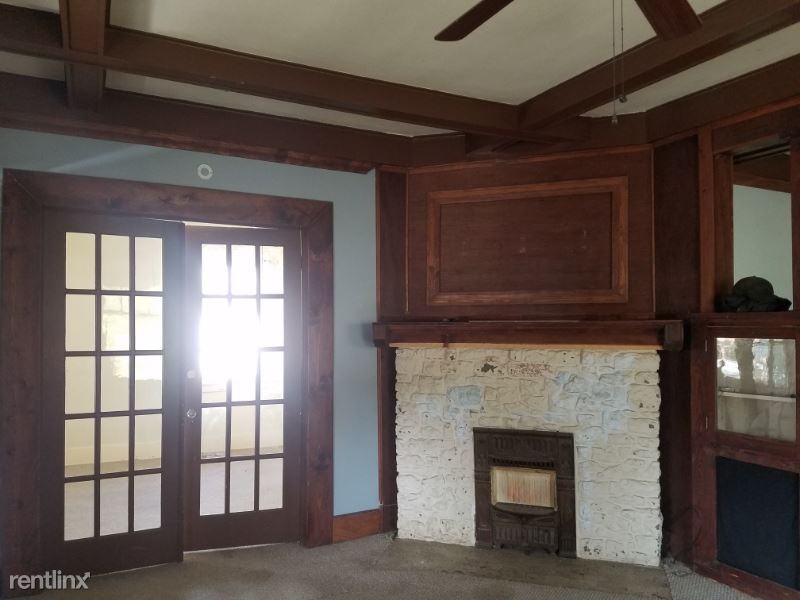 814 N Penn Ave - Photo 3 of 18