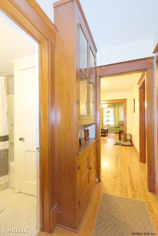 32 W Erie St - Photo 3 of 10