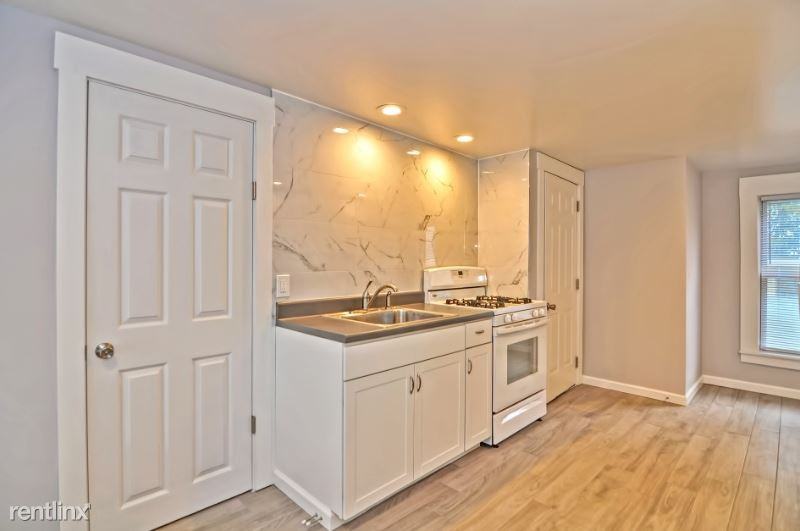 73 Pine Street 2nd Flr - Photo 3 of 21