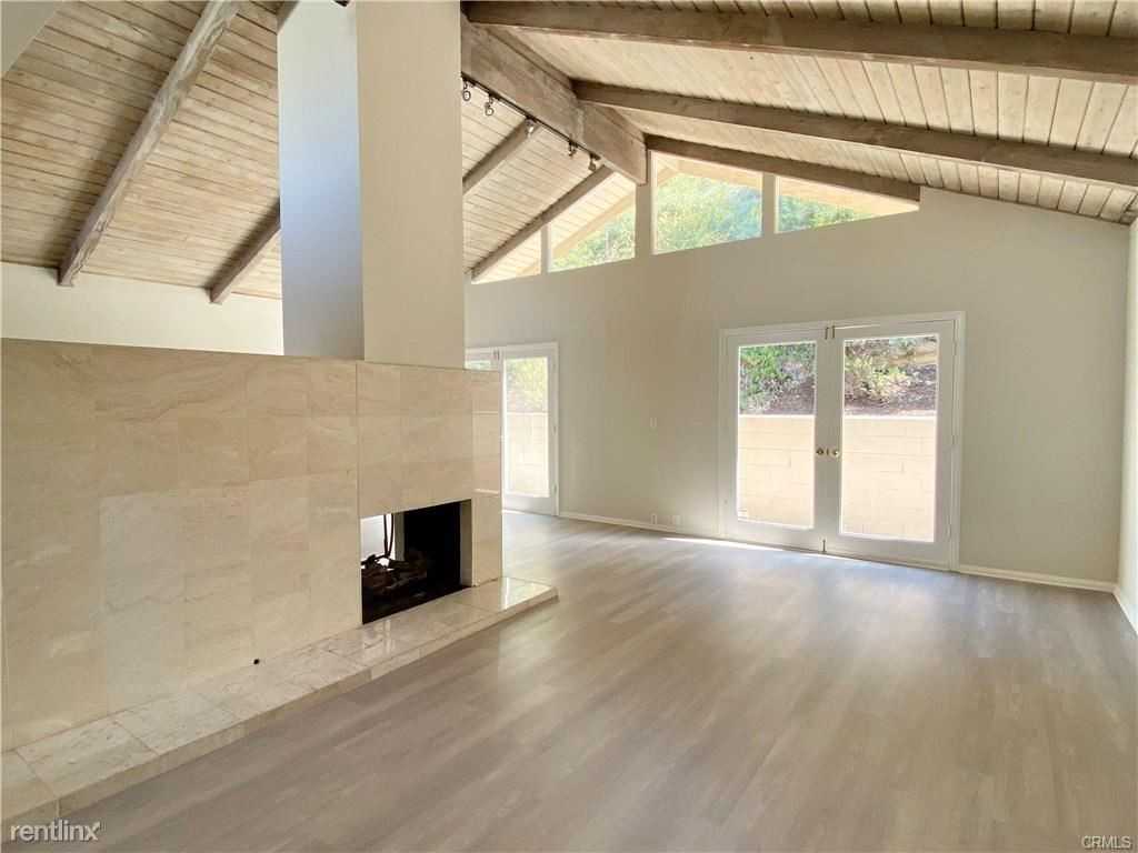3044 Cresta Way - Photo 2 of 12