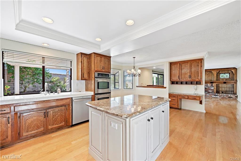 28821 Jaeger Dr - Photo 3 of 14