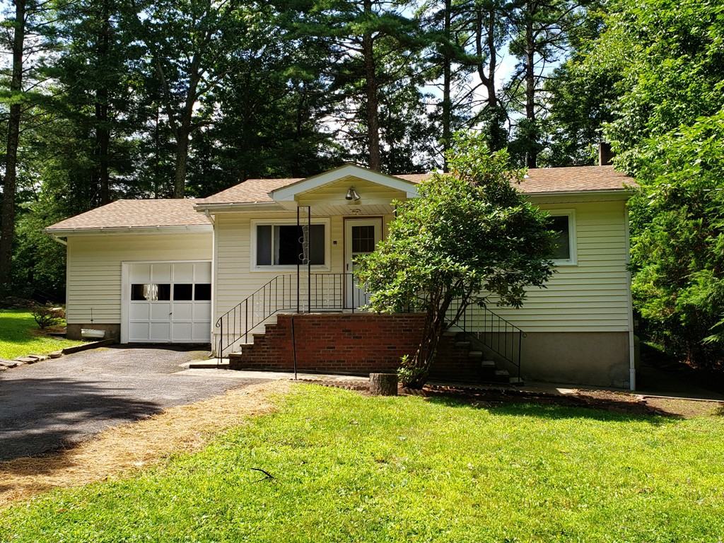 27 Kindrachuk Rd - Photo 2 of 7