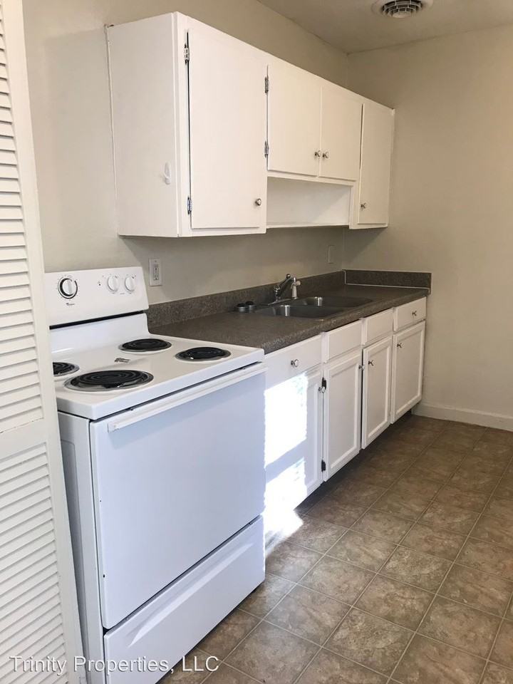 3424 Sw Brendan Ave. - Photo 2 of 6