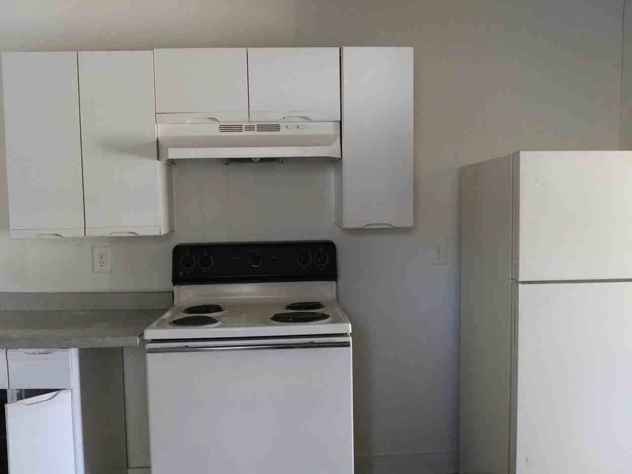 31 Wharf Avenue - Photo 2 of 7