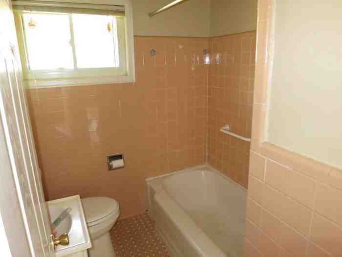 1749 Mckenzie Dr. - Photo 2 of 9