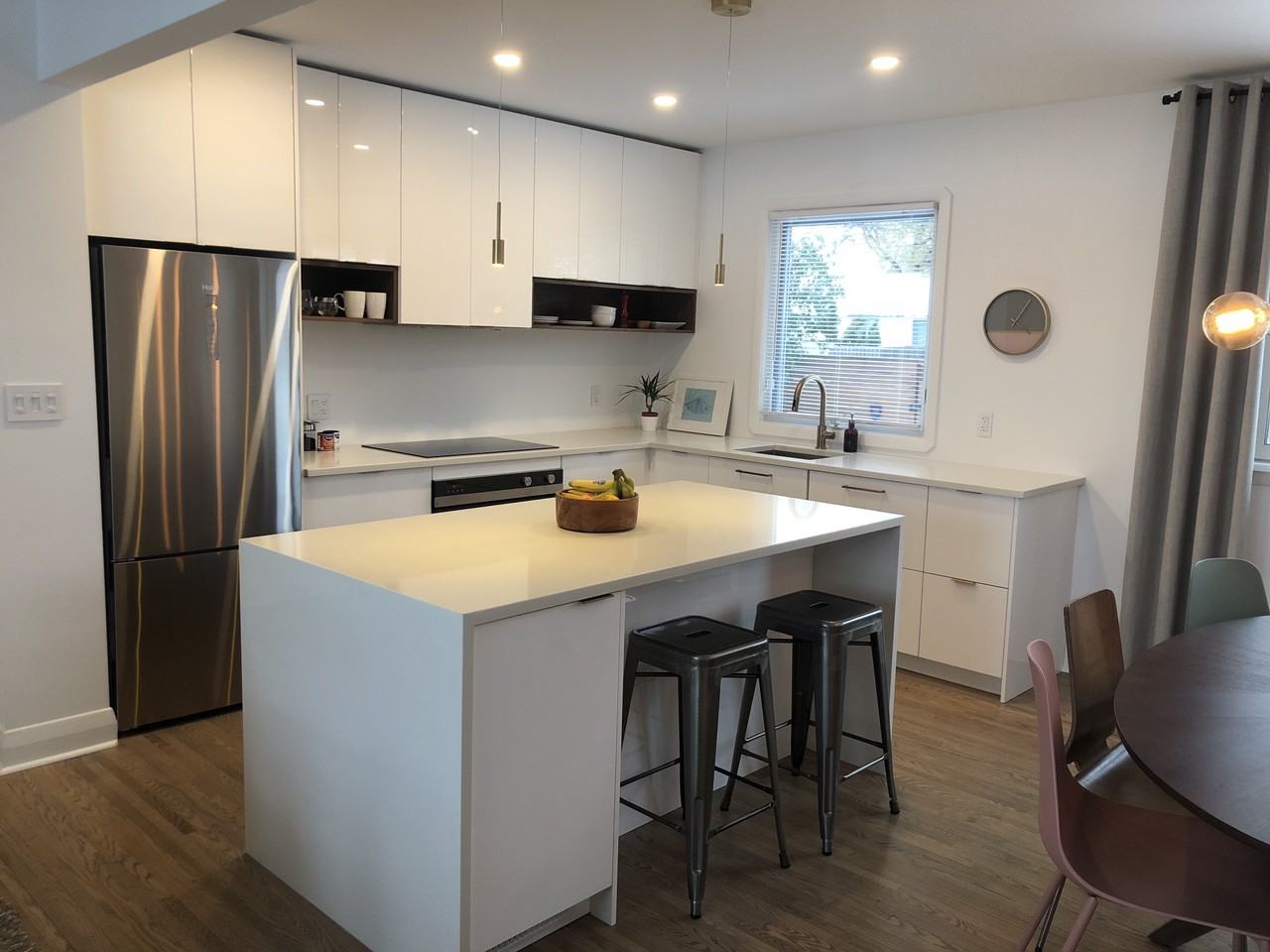 1140 Warsaw Ave - Photo 3 of 9