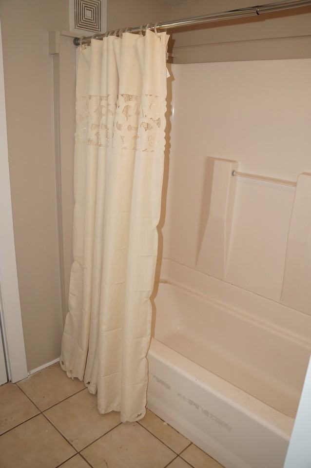 2207 Nw Clay St - Photo 3 of 8