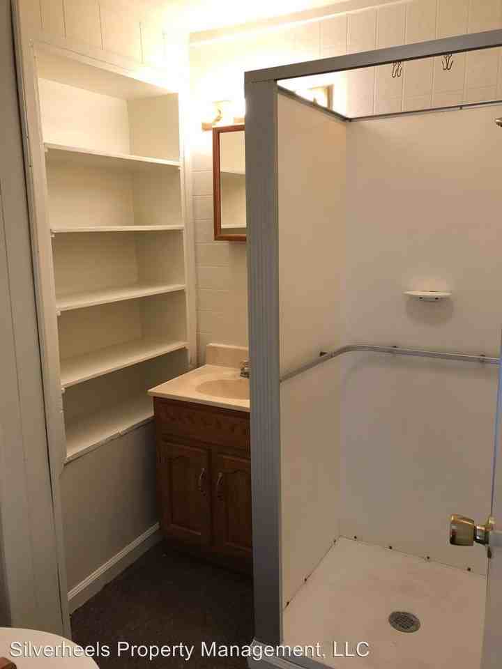 506 Smith Street - Photo 3 of 5