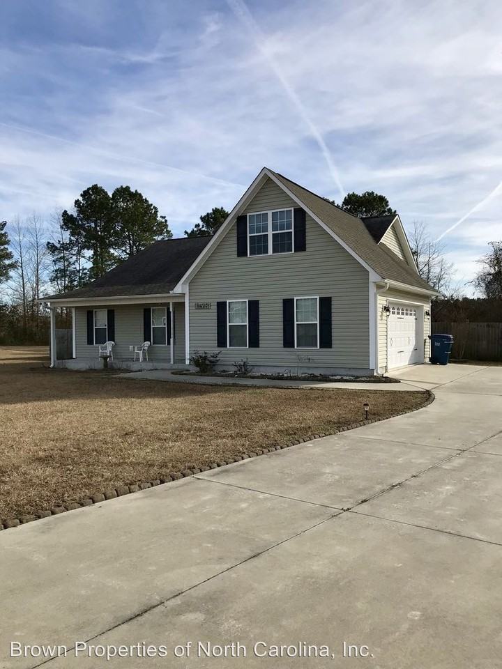 158 Christy Drive - Photo 2 of 19