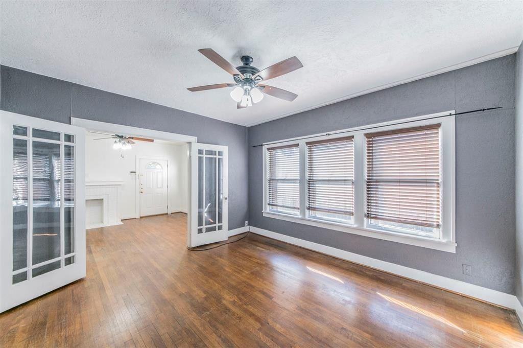 1806 Clover Lane - Photo 2 of 12