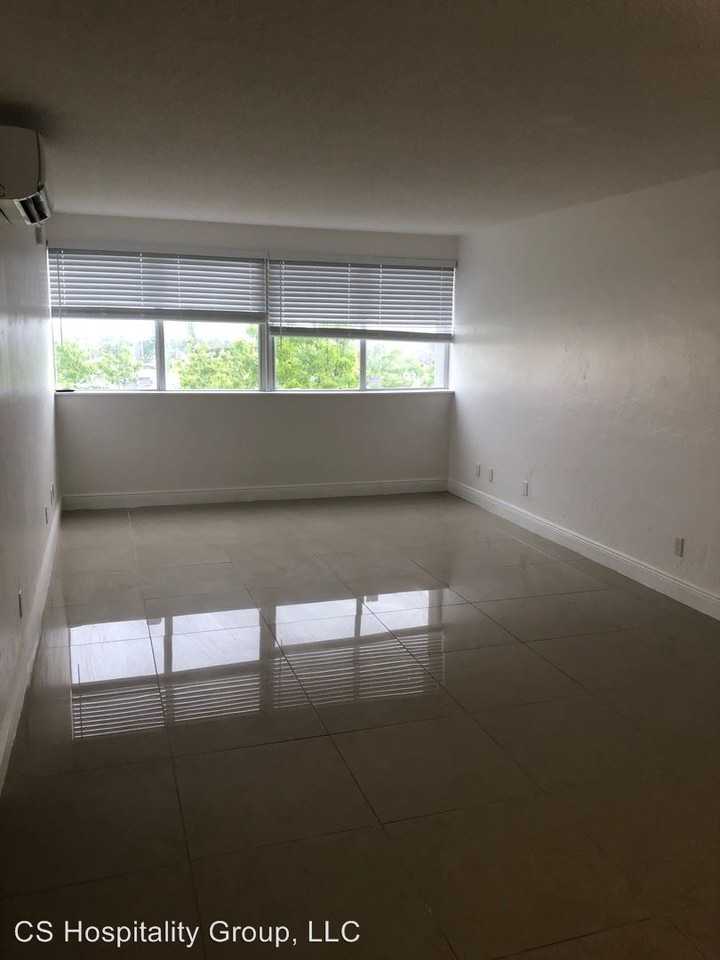 2890 Virginia Street - Photo 2 of 7
