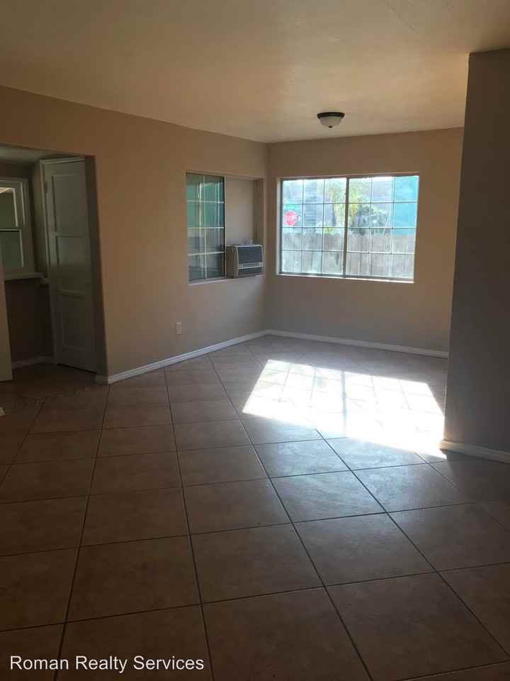 1294 W 25th St - Photo 2 of 6