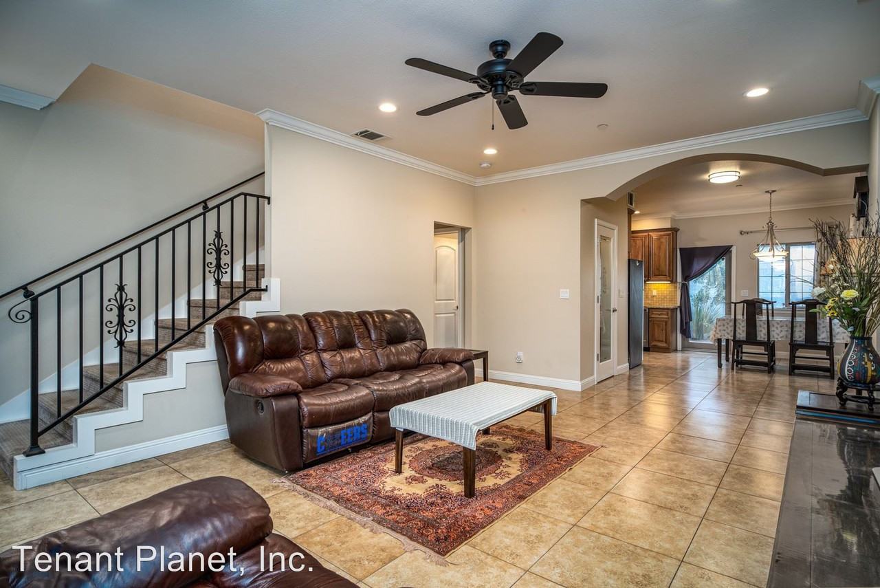 1385 Palm St - Photo 3 of 21