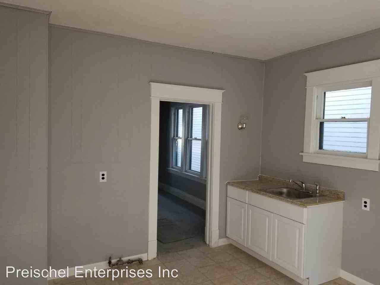 18 Richlawn Ave - Photo 3 of 11