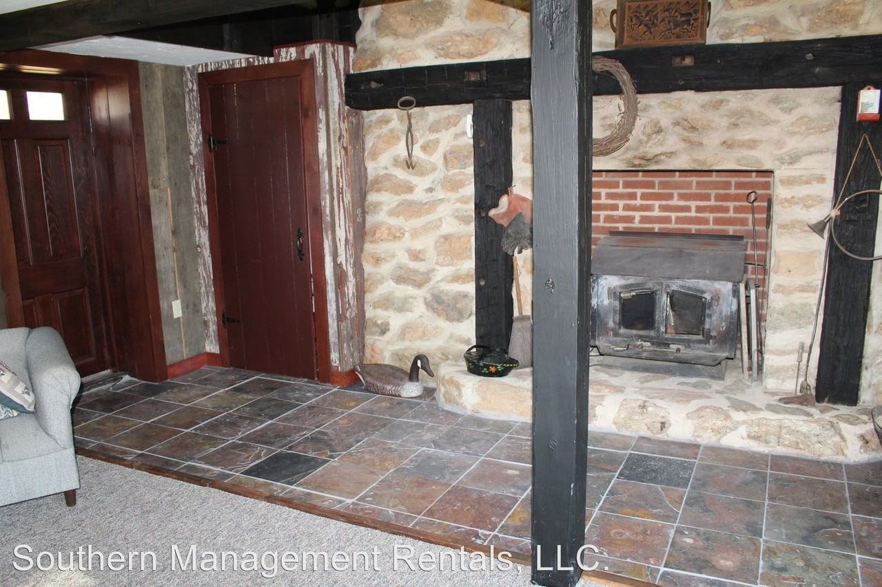 1070 Pleasant Grove Rd - Photo 2 of 12