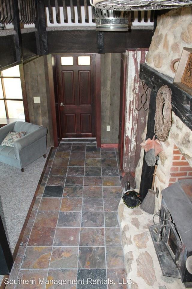 1070 Pleasant Grove Rd - Photo 3 of 12
