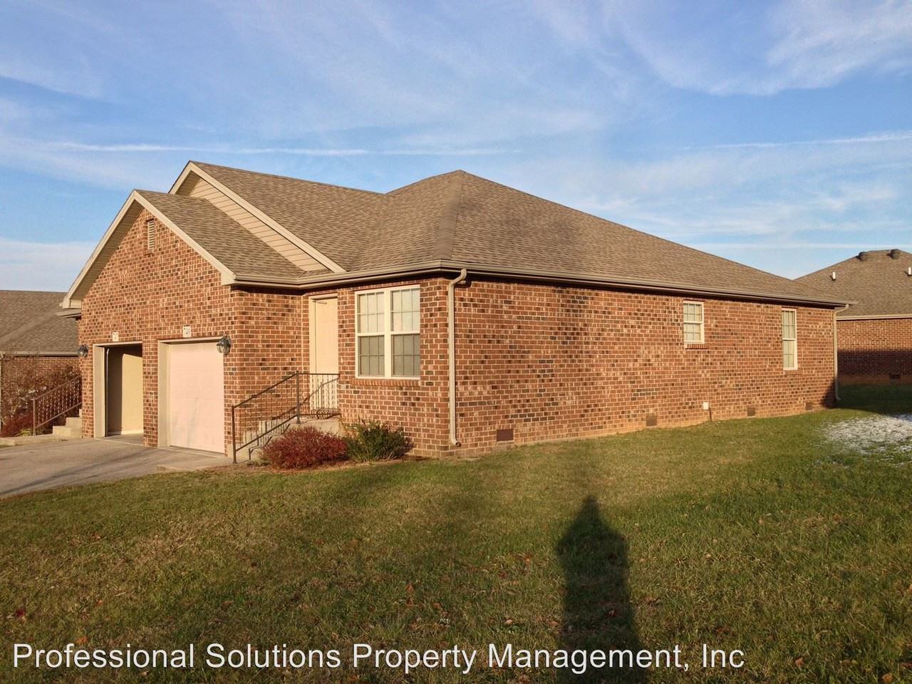 747/749 Cobbler Lane West - Photo 2 of 15