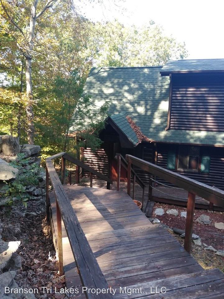 141 Settler'S Lane - Photo 2 of 42
