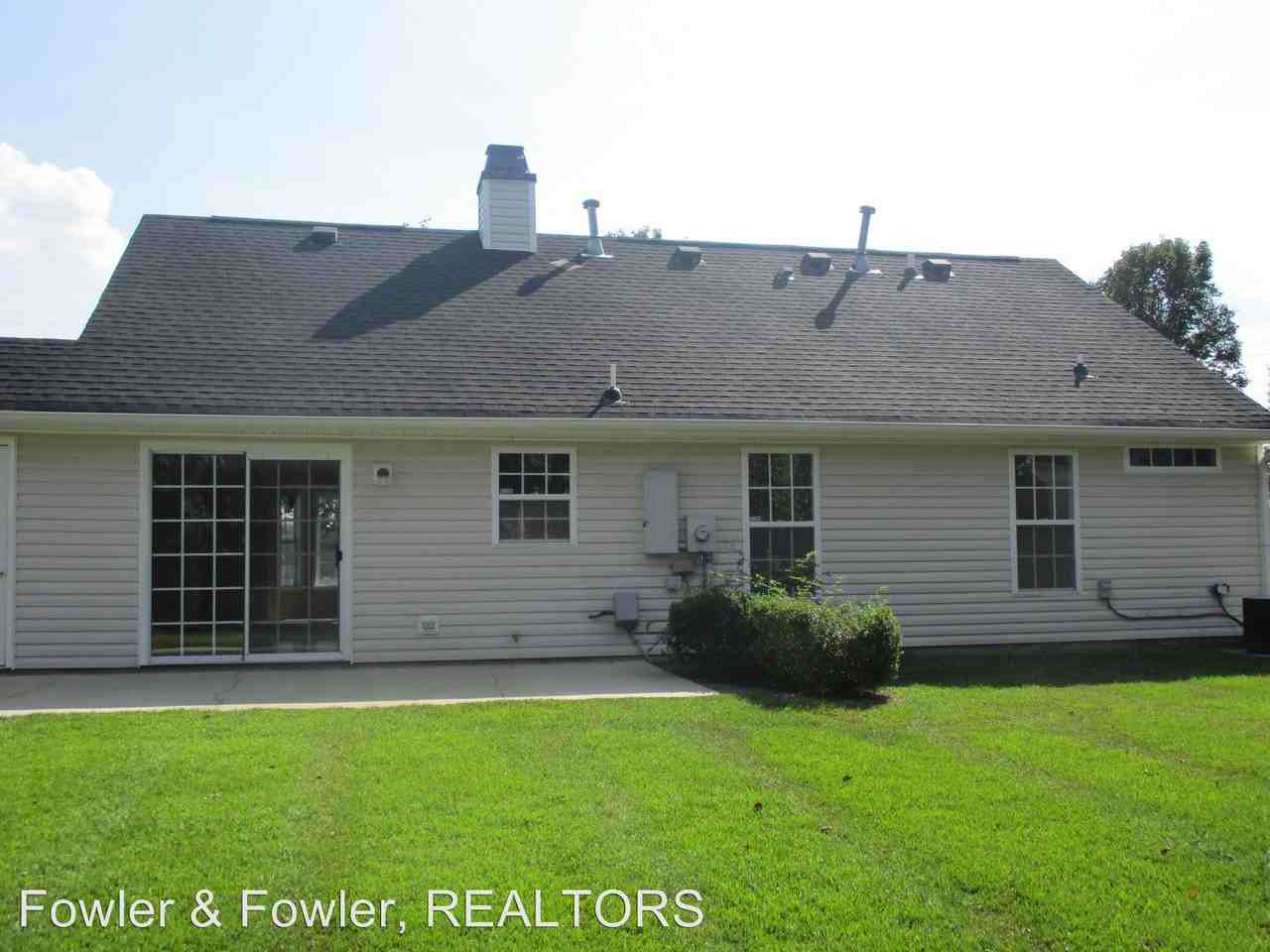 118 Hammond Drive - Photo 2 of 14