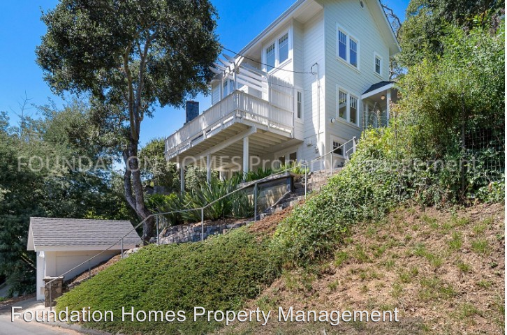 33 Oakdale Ave - Photo 2 of 11